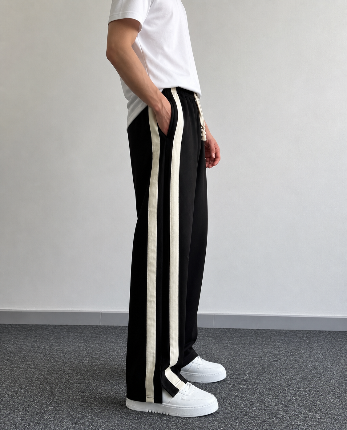 Side Stripes Relaxed Fit Trouser - Black
