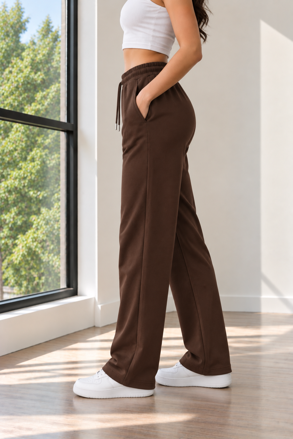 BASIC BROWN SWEATPANTS