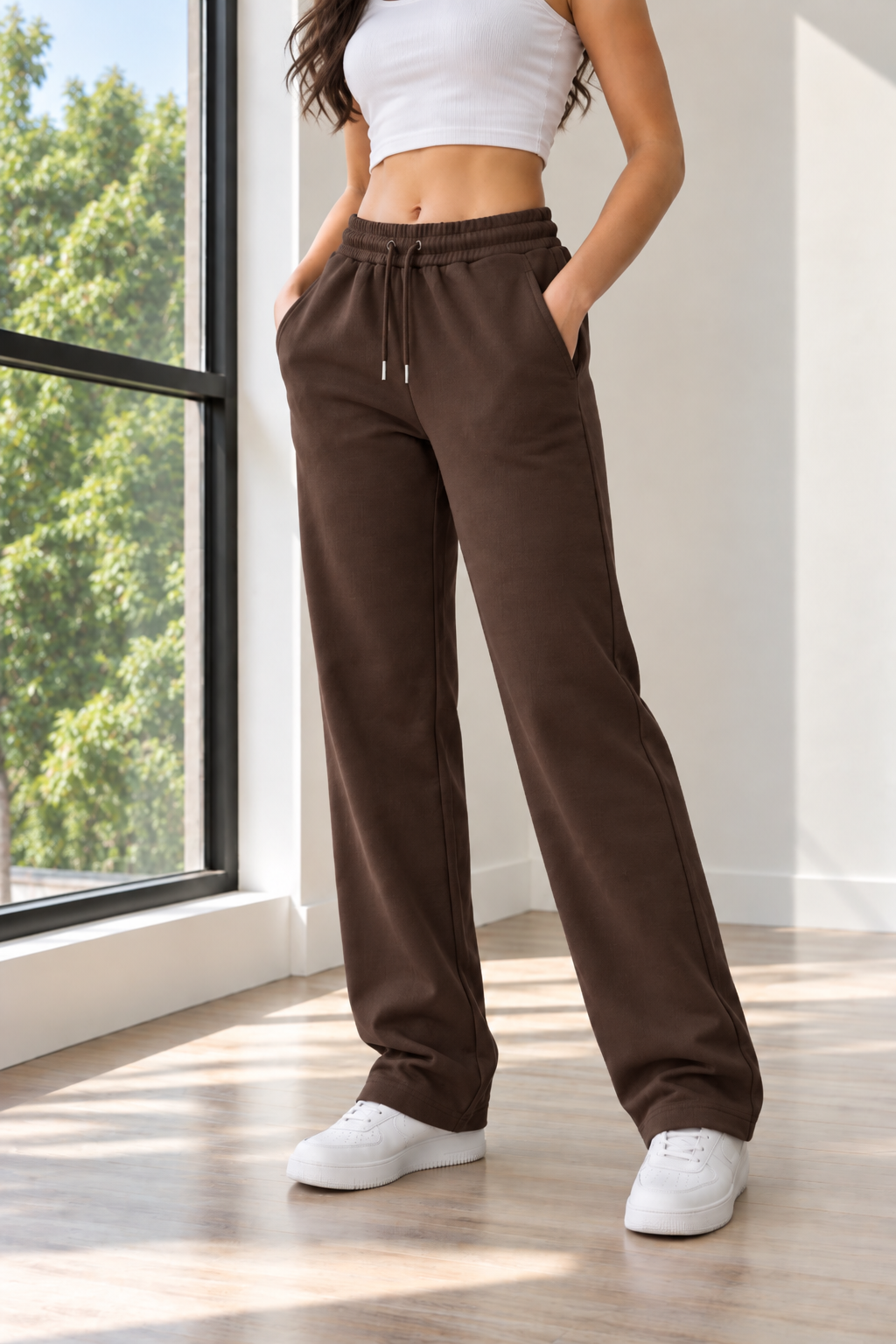 BASIC BROWN SWEATPANTS